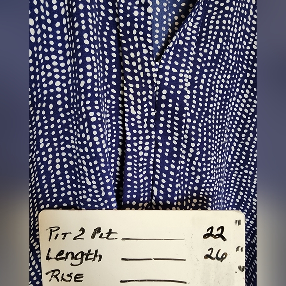 Collective Concepts Blue White Dots Button Front Blouse Large - Picture 8 of 8